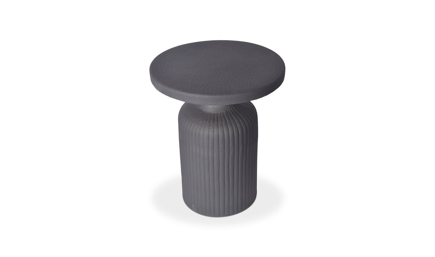 Moe's Yoli Side Table FI-1112-02