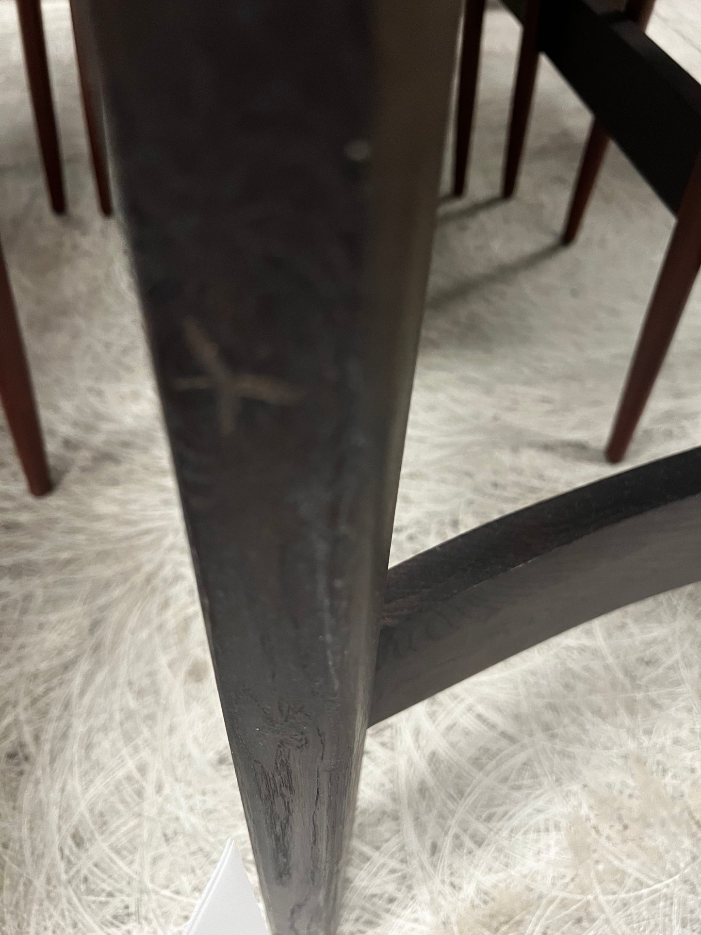 Moe's Trie Dining Table Small VE-1099-20-0