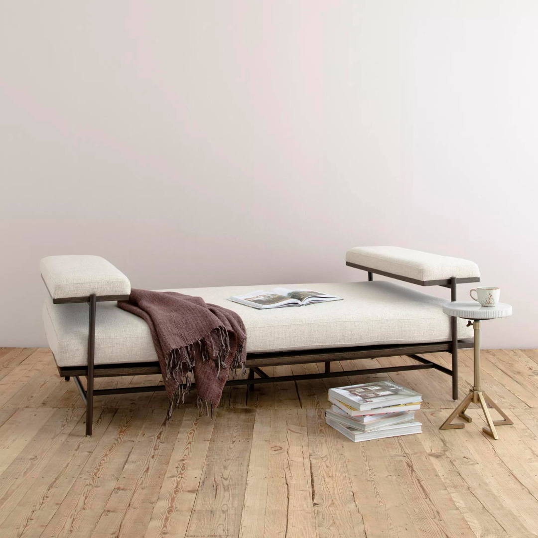 Kennon Chaise