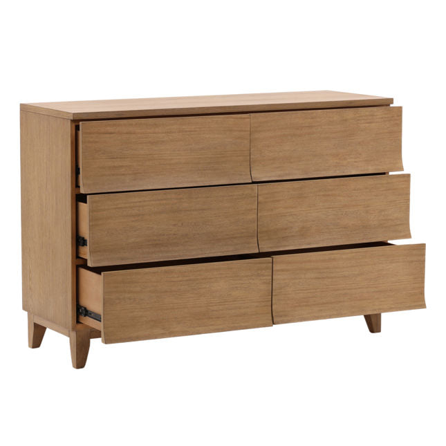 Margaux Dresser